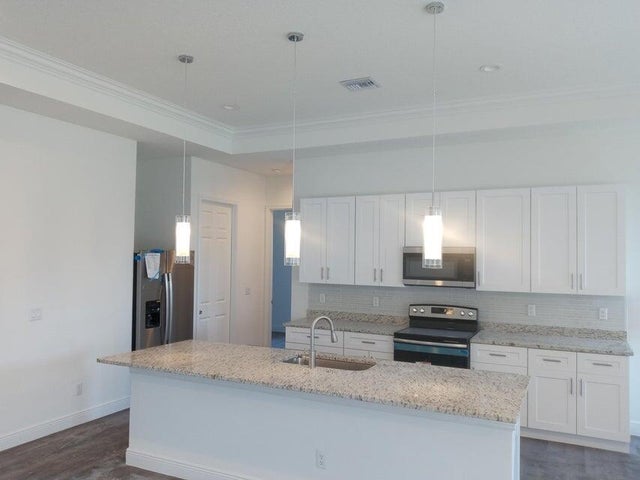 3 of 10 - 986 Sw College Park Road, Port Saint Lucie, FL