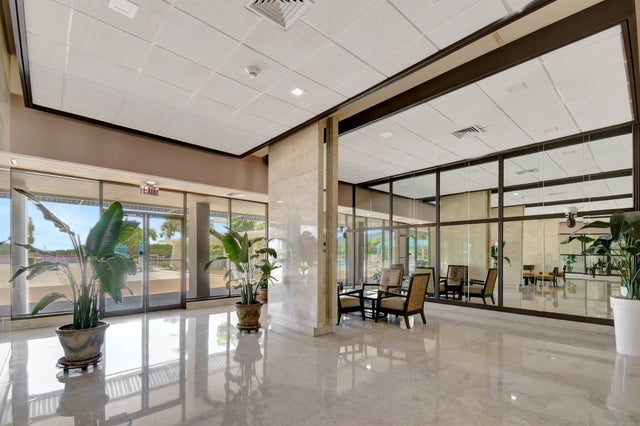 4 of 36 - 300 Bayview Drive #1703, Sunny Isles Beach, FL
