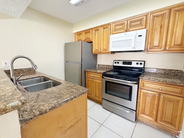 3 of 43 - 1241 Sw 46th Avenue #1008, Pompano Beach, FL