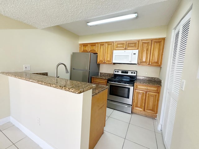 5 of 43 - 1241 Sw 46th Avenue #1008, Pompano Beach, FL