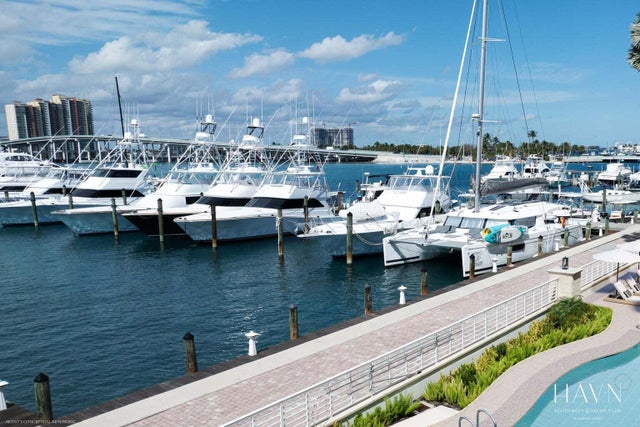 2 of 14 - 184 Lake Drive #2304, Palm Beach Shores, FL