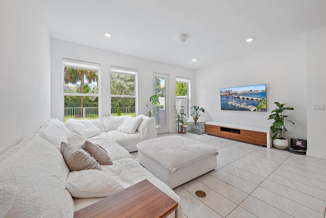 5 of 20 - 6173 Rancho Lane, Greenacres, FL