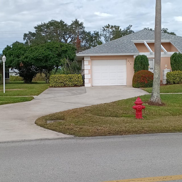3 of 35 - 210 N Grove Isle Circle, Vero Beach, FL