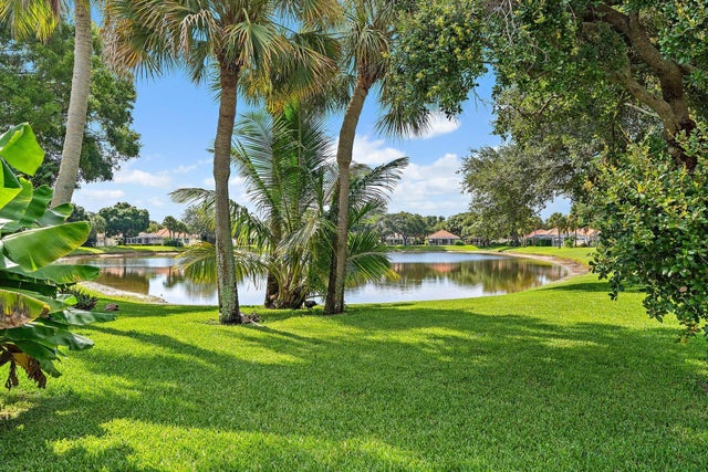 5 of 78 - 216 E Tall Oaks Circle, Palm Beach Gardens, FL