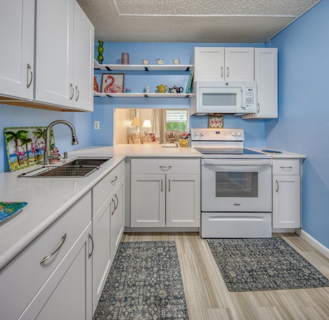 3 of 29 - 2615 N Garden Drive #308, Lake Worth, FL