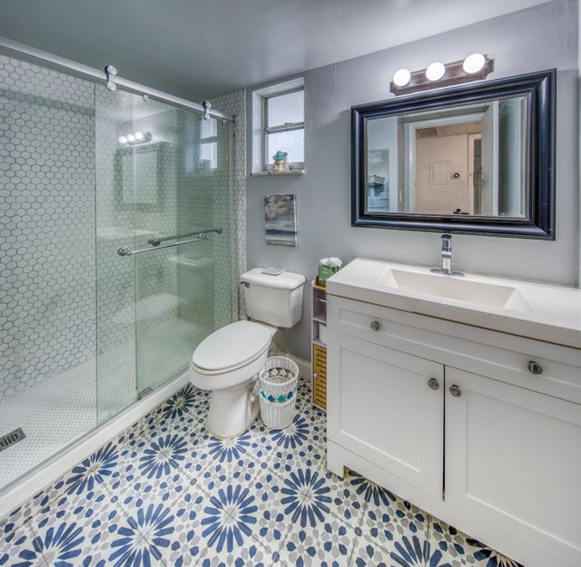 5 of 29 - 2615 N Garden Drive #308, Lake Worth, FL