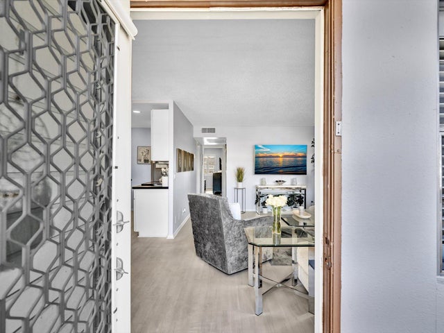 3 of 47 - 2083 Guildford E, Boca Raton, FL