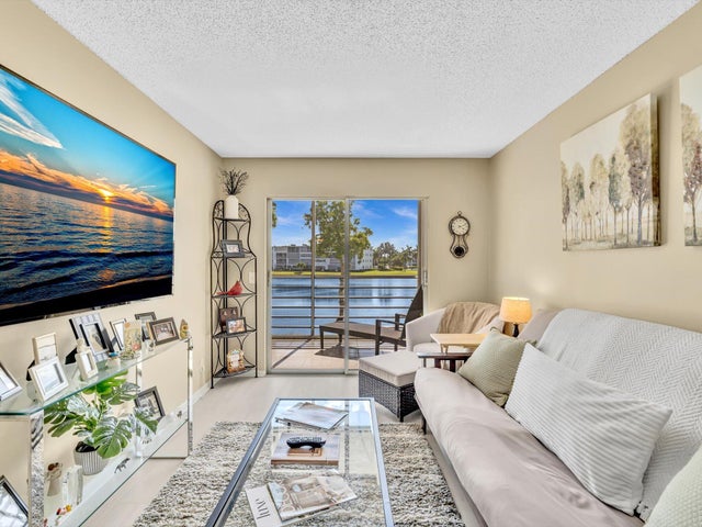 5 of 47 - 2083 Guildford E, Boca Raton, FL