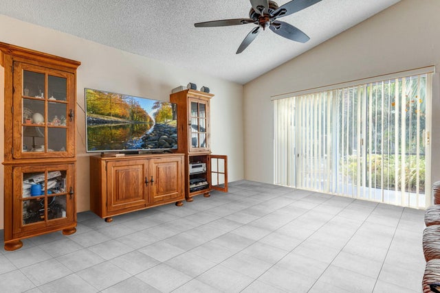 5 of 21 - 7067 Chesapeake Circle, Boynton Beach, FL