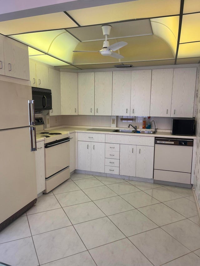 4 of 16 - 4063 Wolverton D, Boca Raton, FL