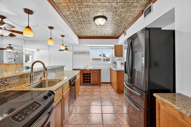 4 of 40 - 180 Se 20th Avenue #201, Deerfield Beach, FL