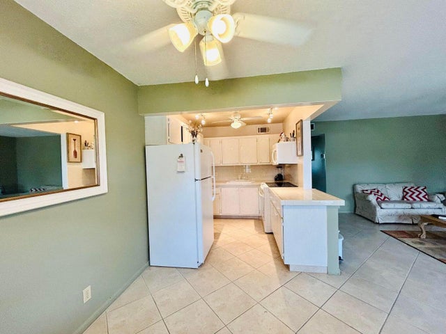1 of 26 - 317 Windsor N, West Palm Beach, FL