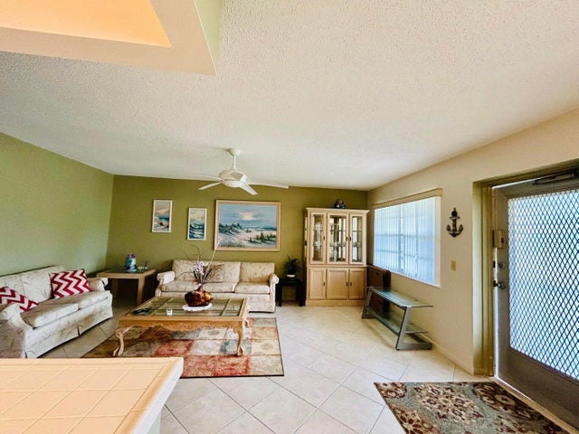 4 of 26 - 317 Windsor N, West Palm Beach, FL