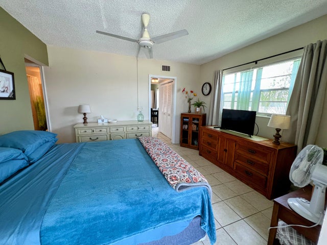 5 of 19 - 113 Easthampton E, E, West Palm Beach, FL