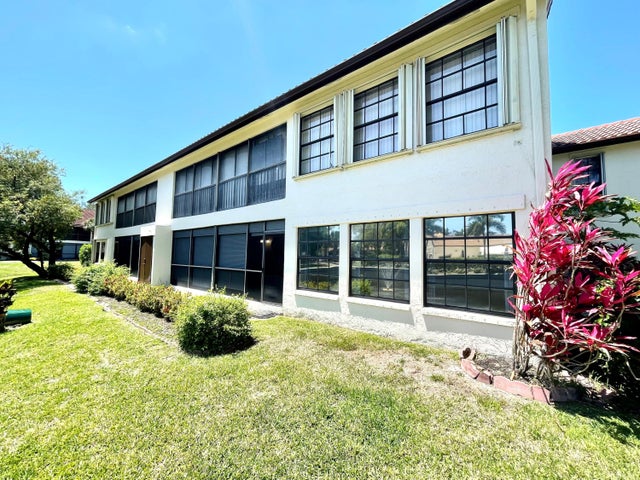 4 of 24 - 3089 Lucerne Park Drive Drive, Greenacres, FL