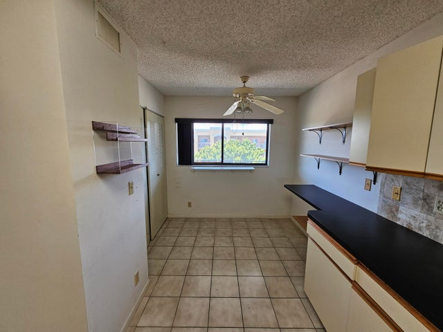 5 of 17 - 4725 Lucerne Lakes Boulevard E #413, Lake Worth, FL
