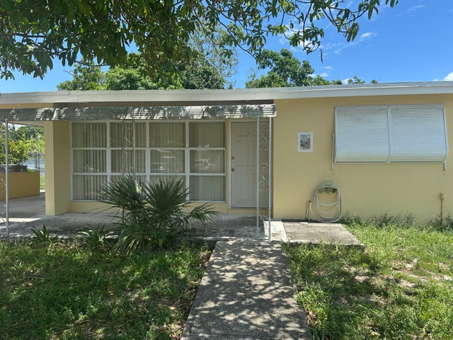 2 of 17 - 4085 Garand Lane, West Palm Beach, FL