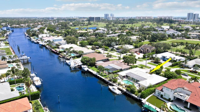 4 of 25 - 879 Country Club Drive, North Palm Beach, FL