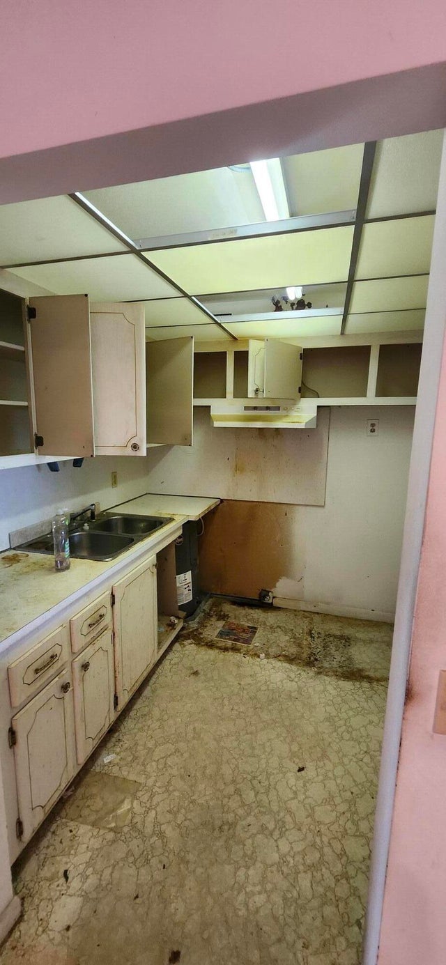 3 of 9 - 350 Farnham Q, Deerfield Beach, FL