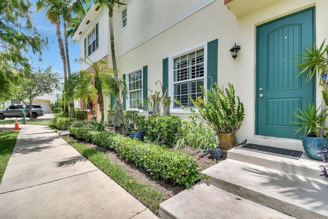 5 of 34 - 264 Sw 6 Court, Pompano Beach, FL