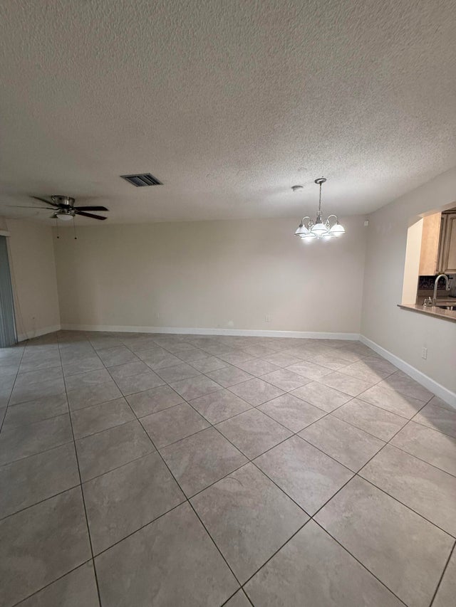 3 of 26 - 1303 Lakeview Drive E, Royal Palm Beach, FL