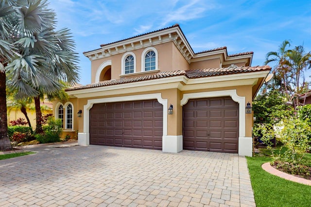 3 of 42 - 544 Edgebrook Lane, West Palm Beach, FL