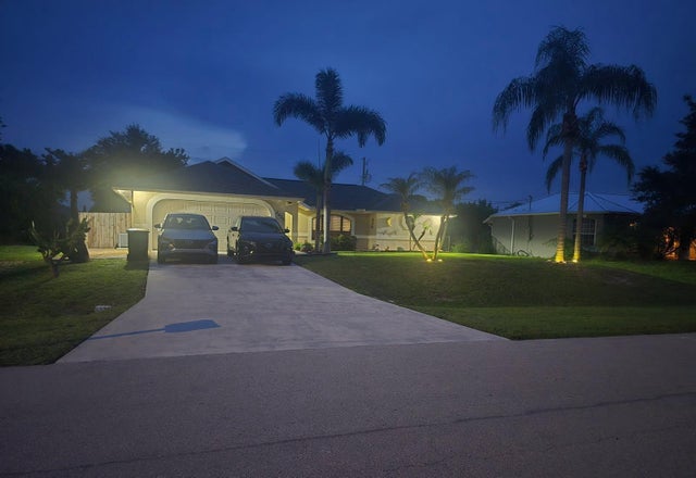 4 of 43 - 3625 Sw Vincennes Street, Port Saint Lucie, FL