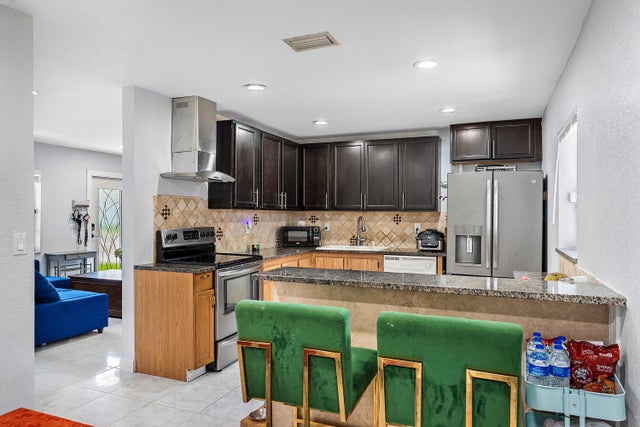 2 of 40 - 4821 Poseidon Place, Lake Worth, FL