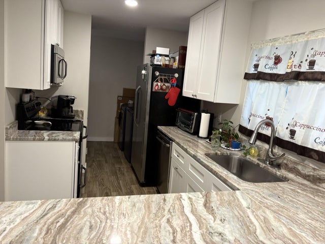 5 of 27 - 6006 Balsam Drive, Fort Pierce, FL