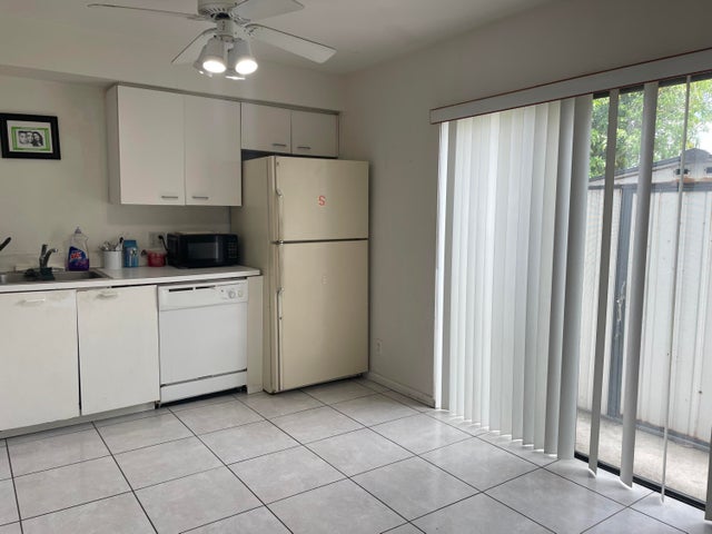 2 of 18 - 5656 Strawberry Lakes Circle, Lake Worth, FL