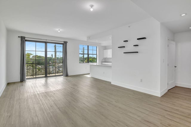 1 of 16 - 4100 Sw 64th Avenue #315, Davie, FL