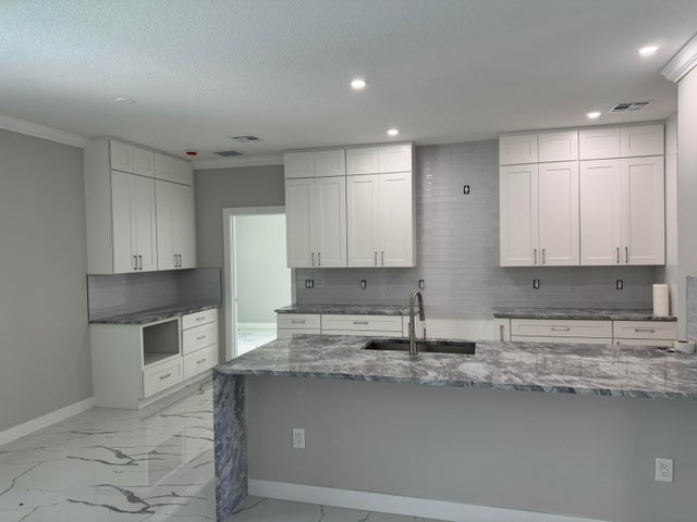 2 of 24 - 3833 Buxton Street Sw, Vero Beach, FL