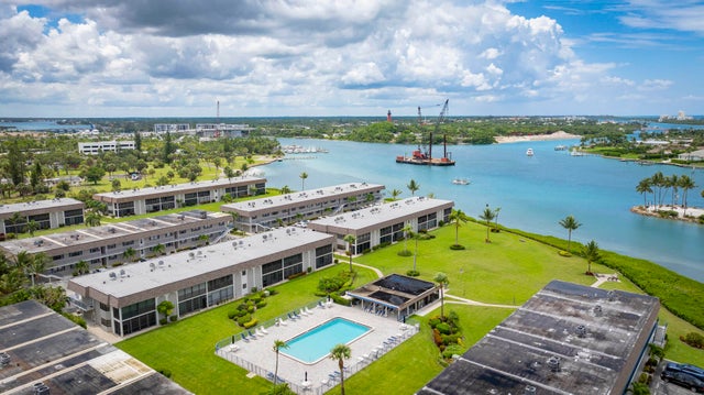 4 of 36 - 755 Saturn Street #f203, Jupiter, FL