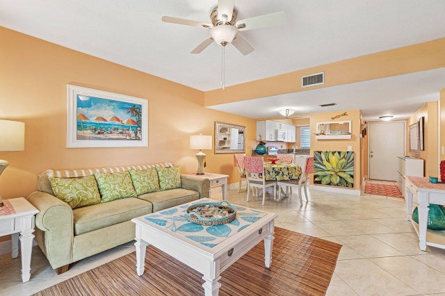 3 of 48 - 18081 Se Country Club Drive #bldg 15 Unit 149, Tequesta, FL
