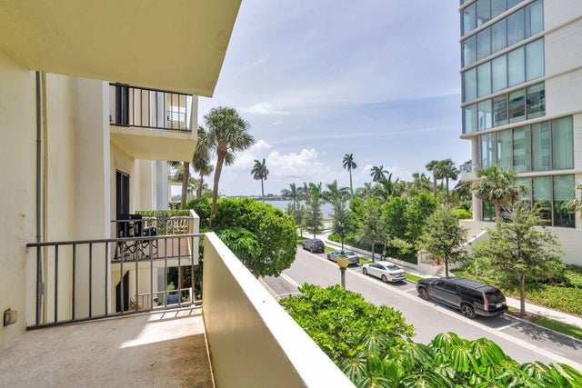 2 of 20 - 1501 S Flagler Drive #3f, West Palm Beach, FL