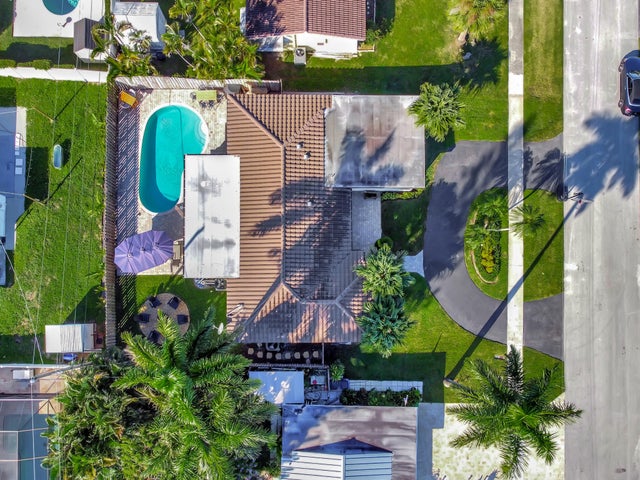4 of 37 - 908 Se 16th Street, Deerfield Beach, FL