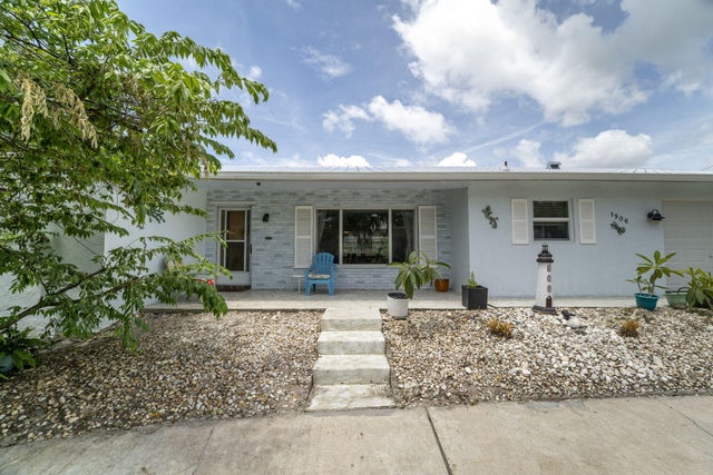 3 of 29 - 1906 Ne Media Avenue, Jensen Beach, FL