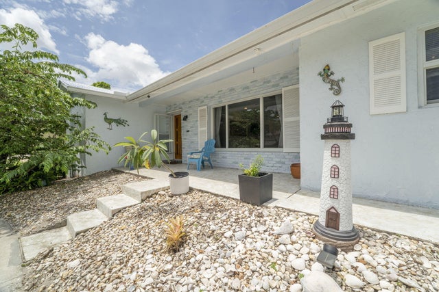 4 of 29 - 1906 Ne Media Avenue, Jensen Beach, FL