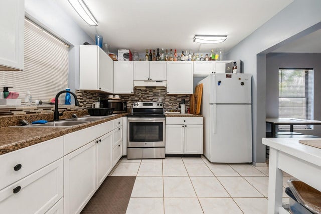 5 of 14 - 3786 Mil Run Court, Greenacres, FL