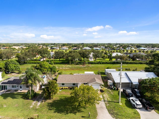 4 of 39 - 372 Se Oakridge Drive, Port Saint Lucie, FL