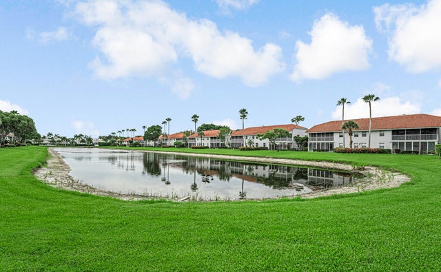 4 of 40 - 7372 Lake Meadow Way #101, Boynton Beach, FL