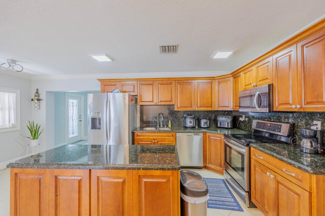 3 of 48 - 2578 Kentucky Street, West Palm Beach, FL