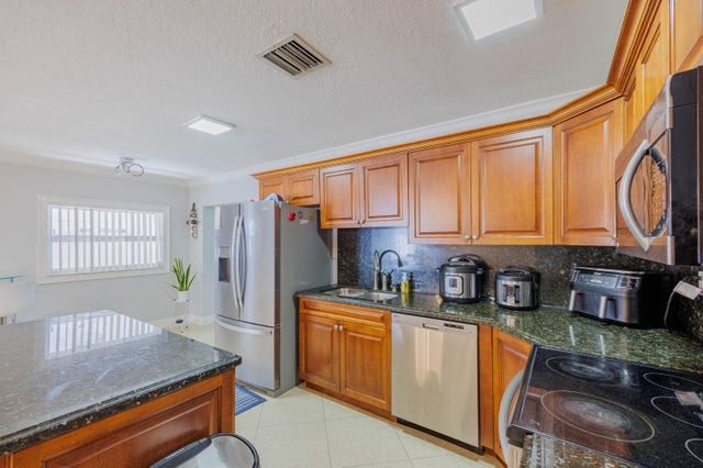 5 of 48 - 2578 Kentucky Street, West Palm Beach, FL
