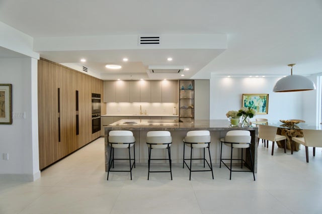 1 of 63 - 20201 E Country Club Drive #1005, Aventura, FL