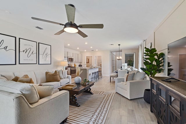 3 of 13 - 6221 Nw Sweetwood Drive, Port Saint Lucie, FL