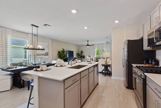 4 of 13 - 6221 Nw Sweetwood Drive, Port Saint Lucie, FL