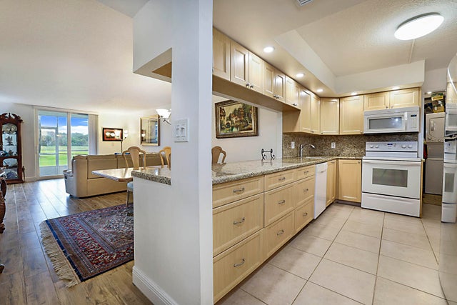 1 of 29 - 250 Nw 67th Street #119, Boca Raton, FL
