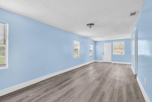 5 of 14 - 1497 Silver Beach Road, Riviera Beach, FL