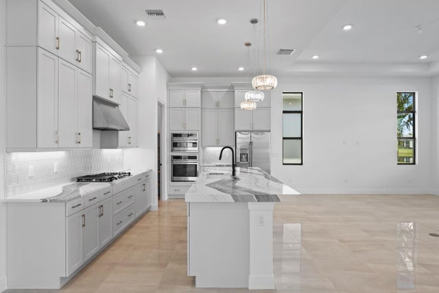 4 of 52 - 5409 Hutchinson Way, Westlake, FL