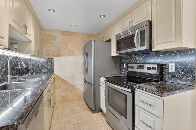 4 of 77 - 3153 Cambridge G, Deerfield Beach, FL